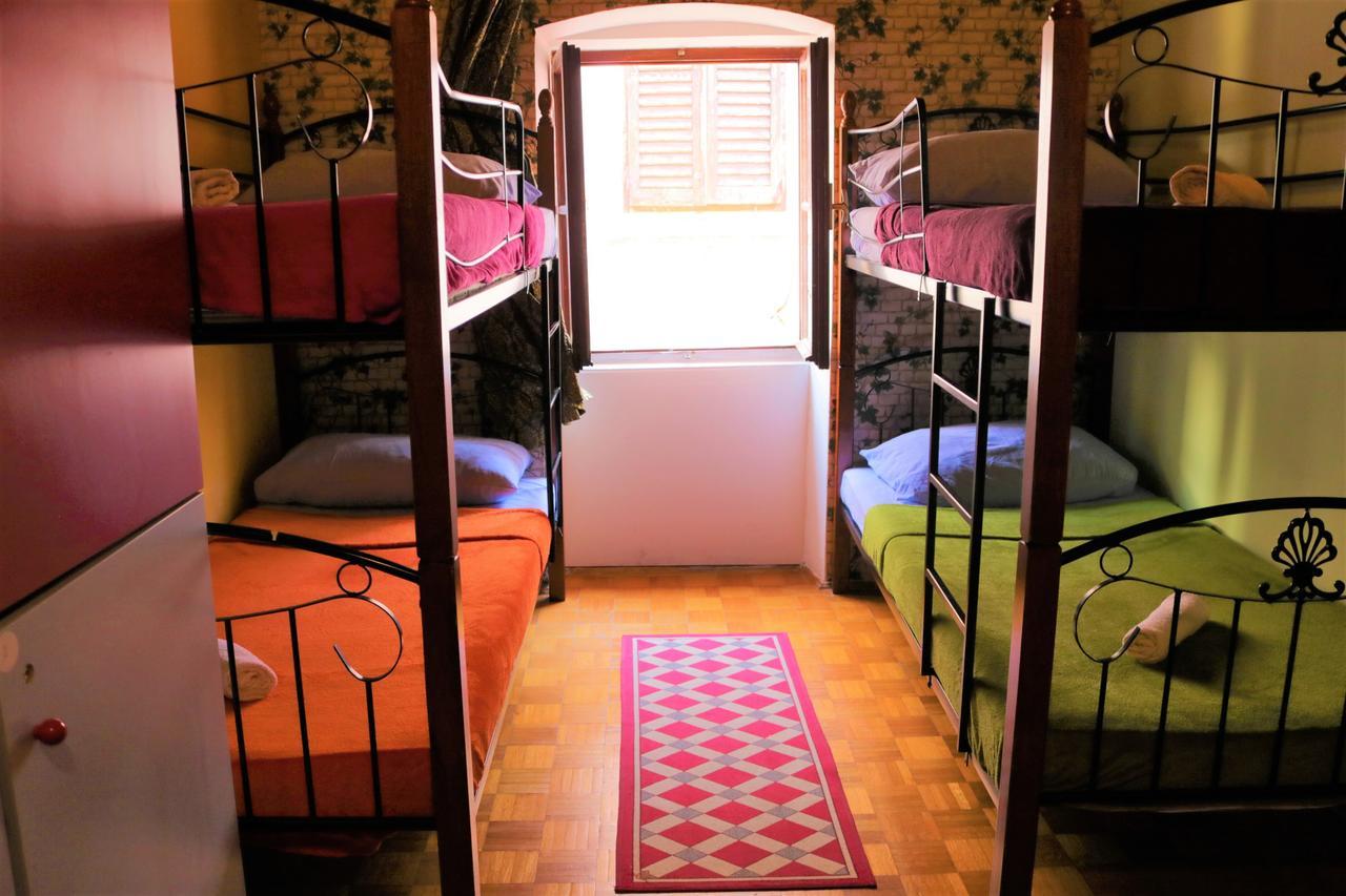 Hostel Alma 2 波雷奇 外观 照片